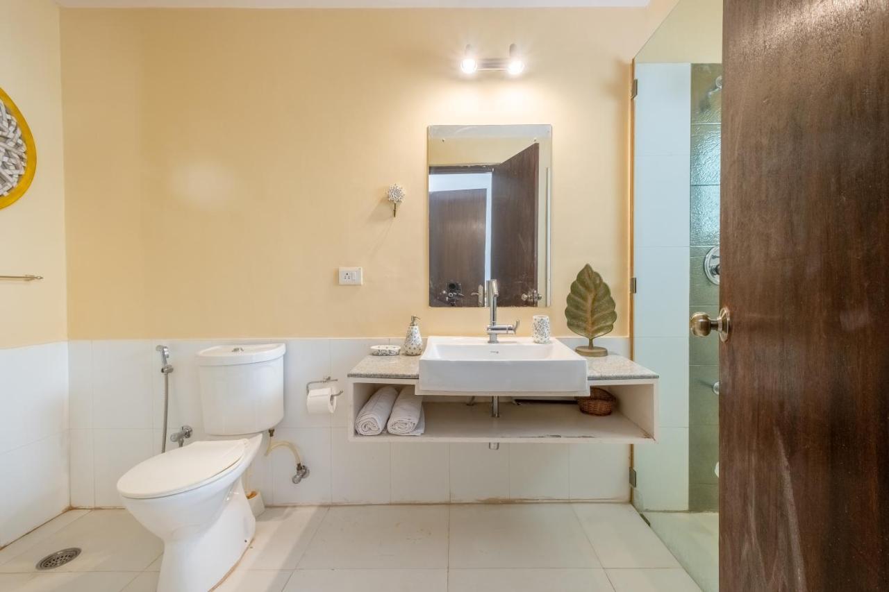 Snowdrop- Exquisite 3Bhk Villa With Pool- Candolim By Staymonkey Calangute Exterior photo