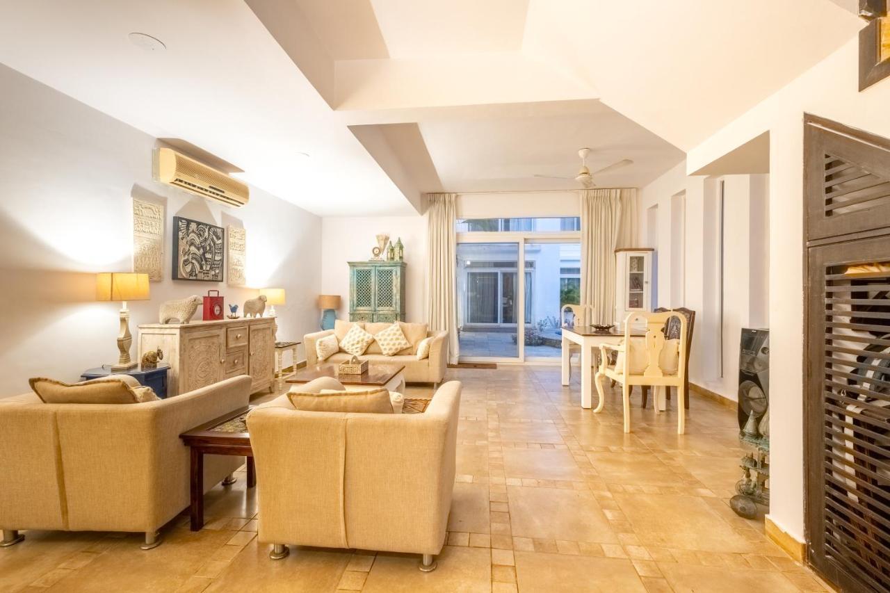Snowdrop- Exquisite 3Bhk Villa With Pool- Candolim By Staymonkey Calangute Exterior photo